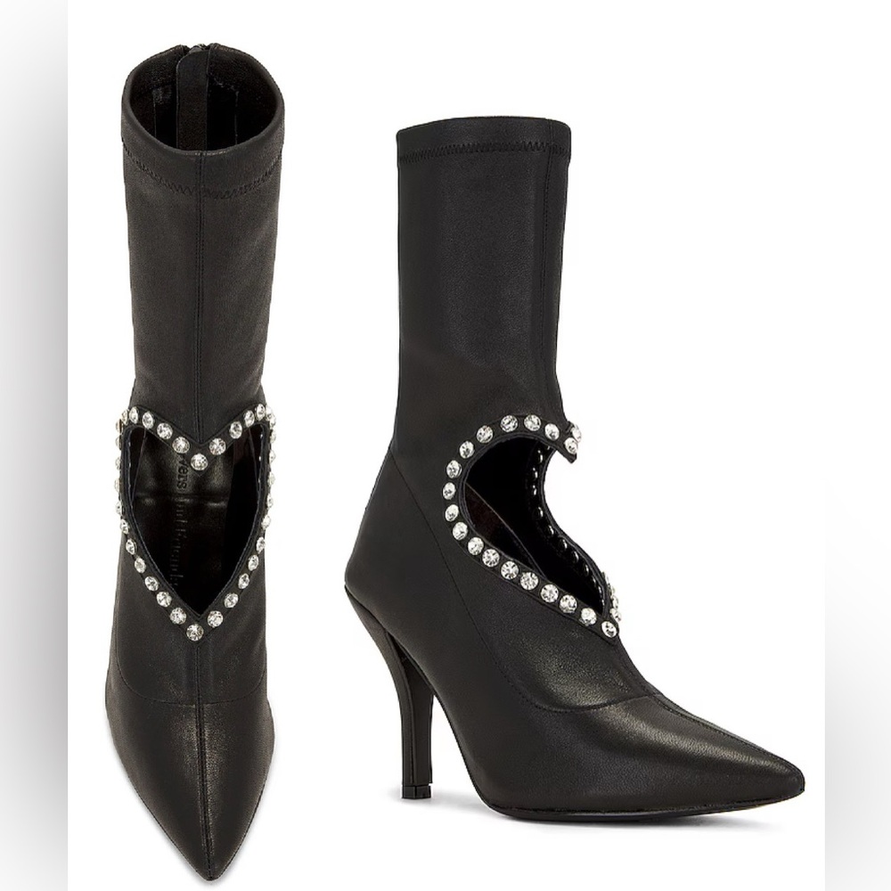 Lovers + friends | Liv Leather Heart Cut Out Boot Size: 7.5